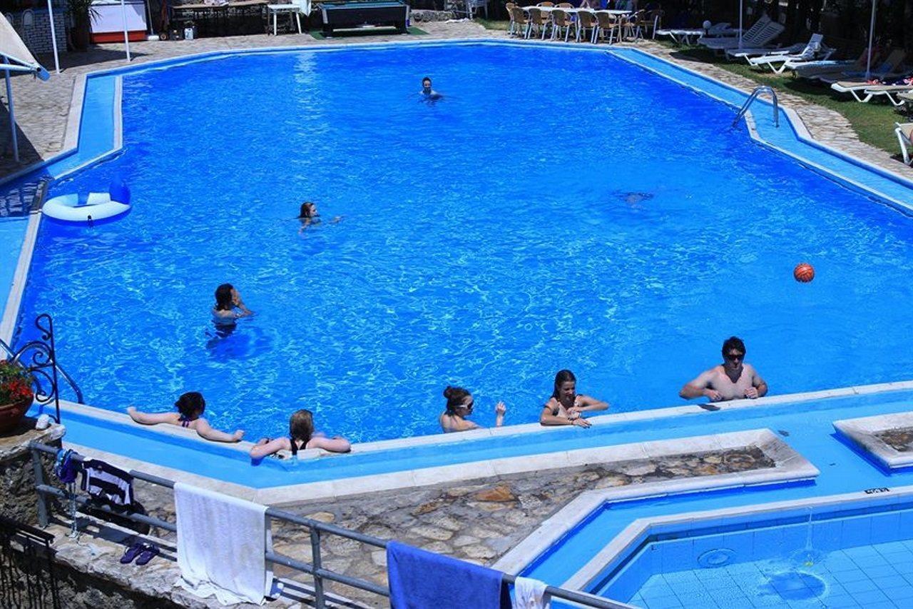 Corfu Village (Adults Only) アギオス・イオアニス・ペリステリオン エクステリア 写真